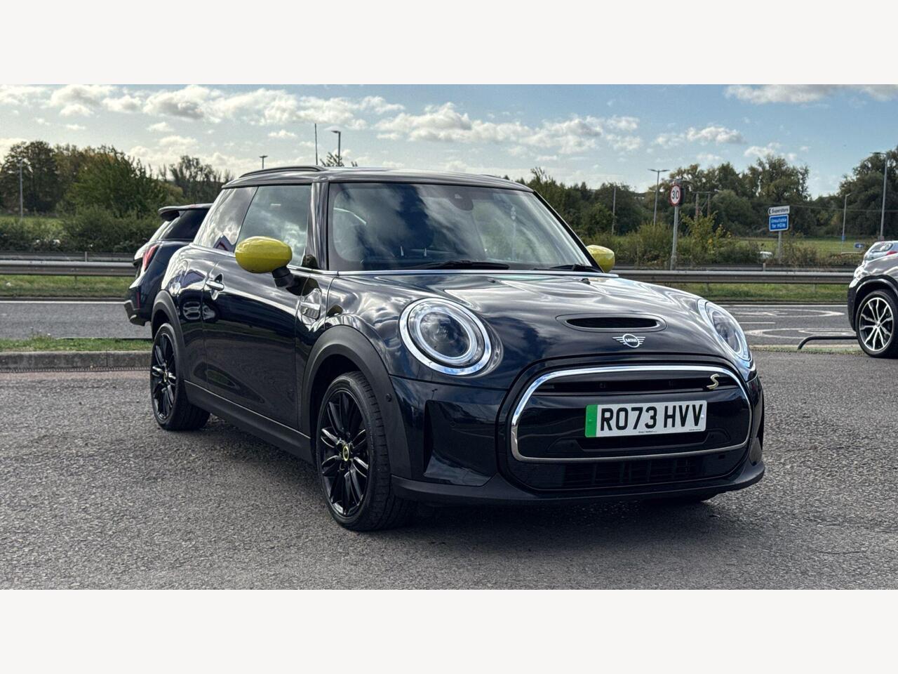 Main listing image - MINI Hatchback