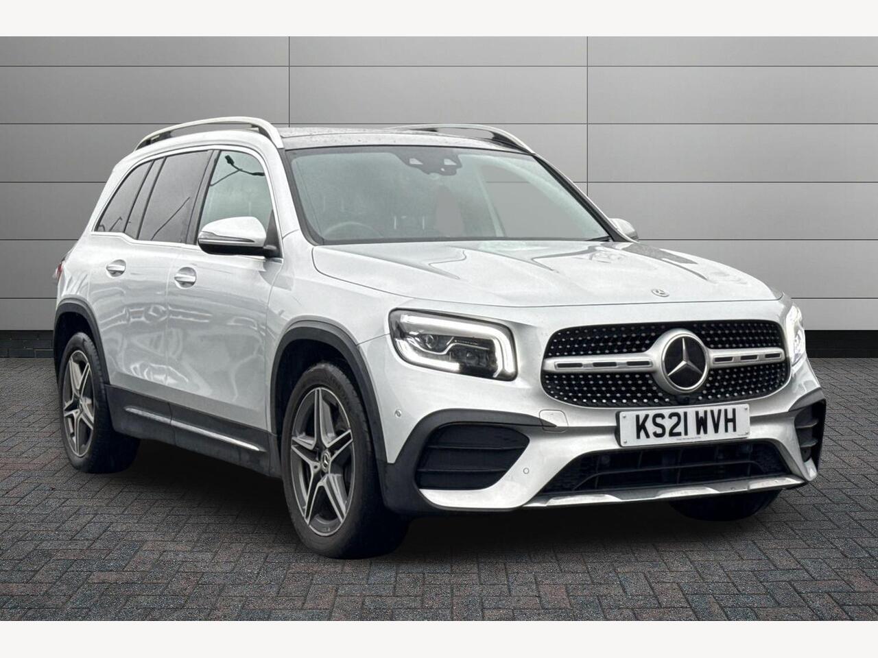Main listing image - Mercedes-Benz GLB