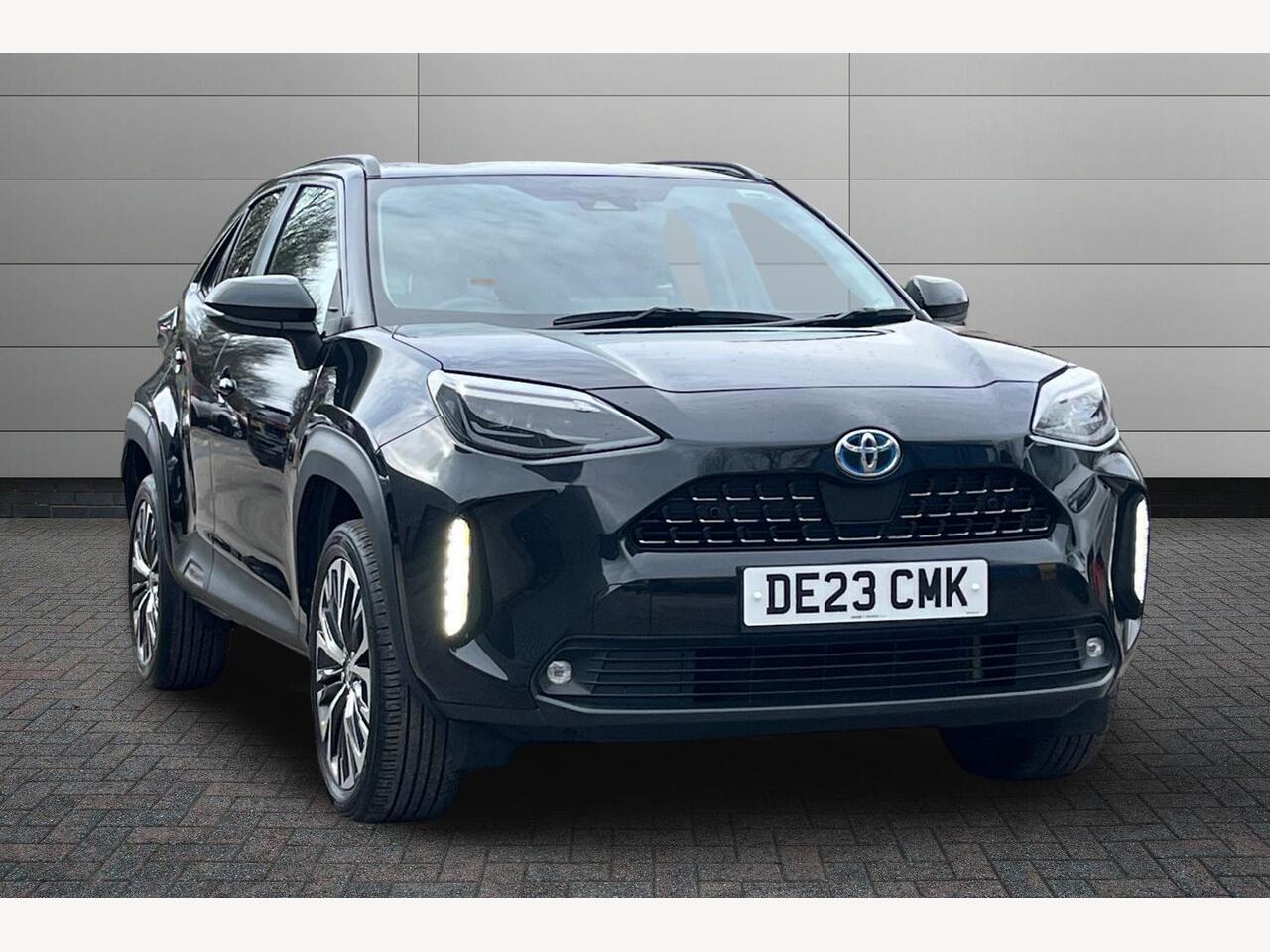 Main listing image - Toyota Yaris Cross