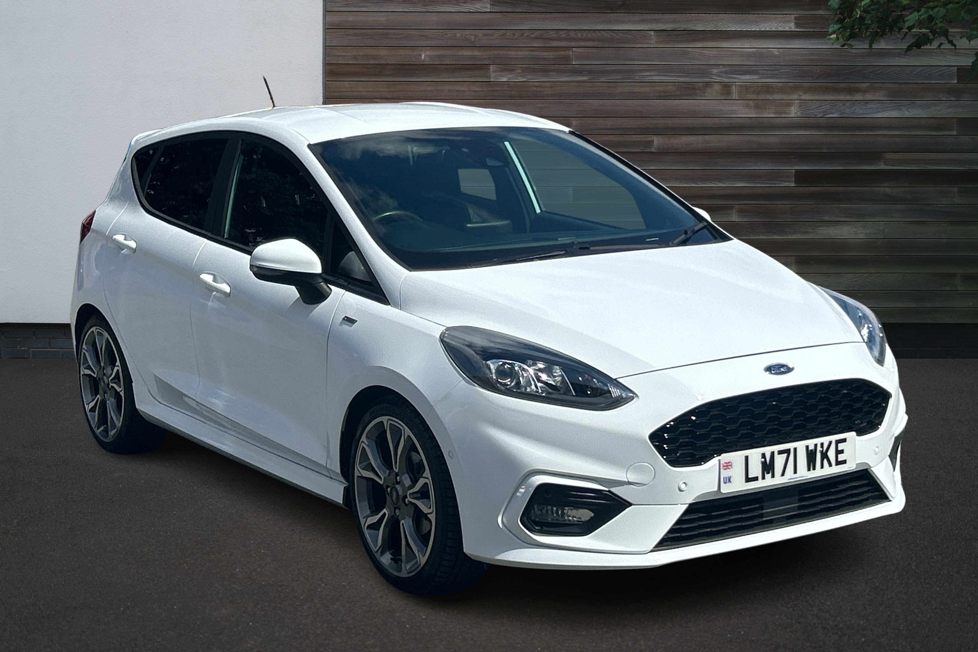 Main listing image - Ford Fiesta