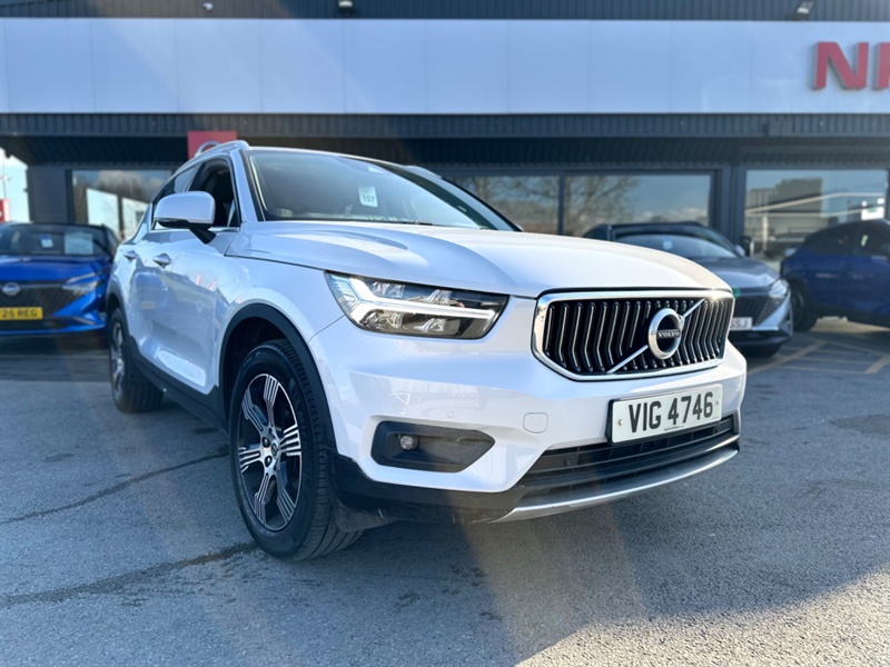 Main listing image - Volvo XC40