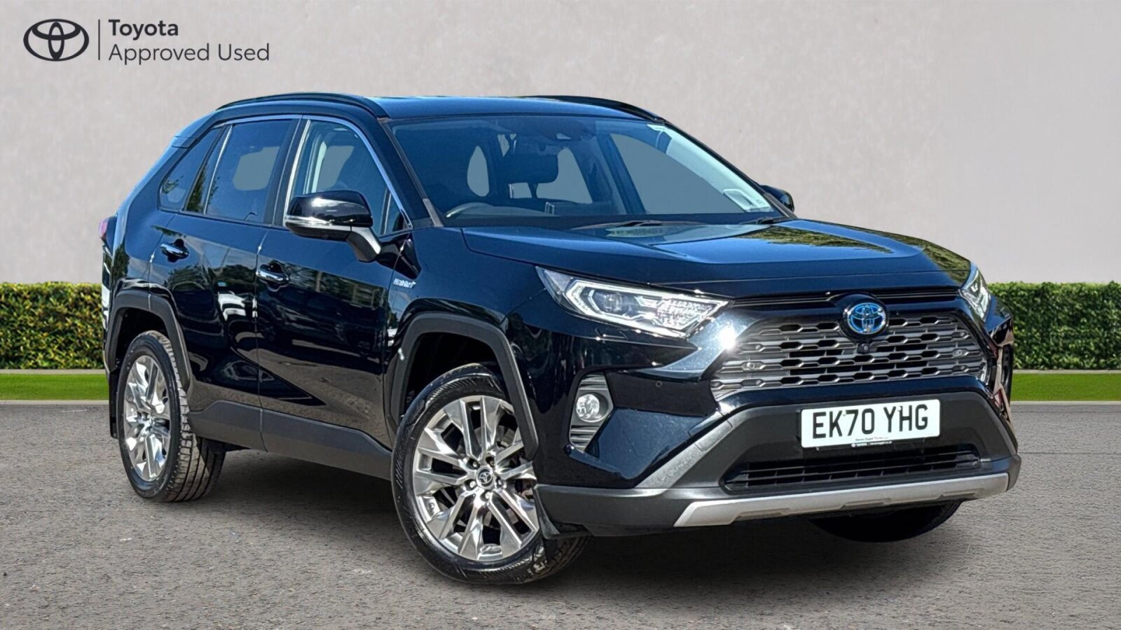 Main listing image - Toyota RAV4