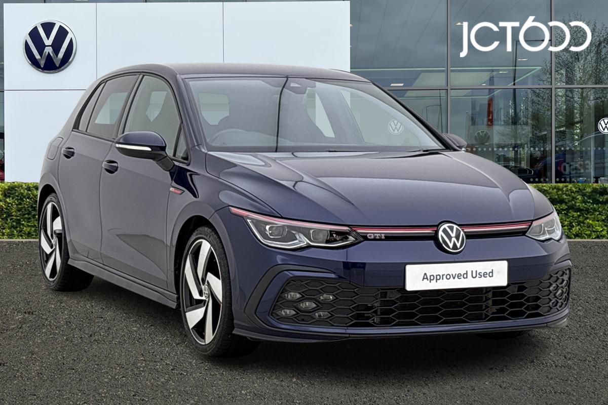 Main listing image - Volkswagen Golf