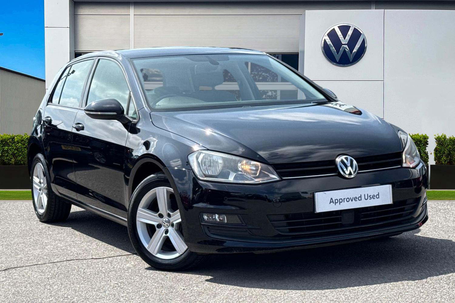 Main listing image - Volkswagen Golf