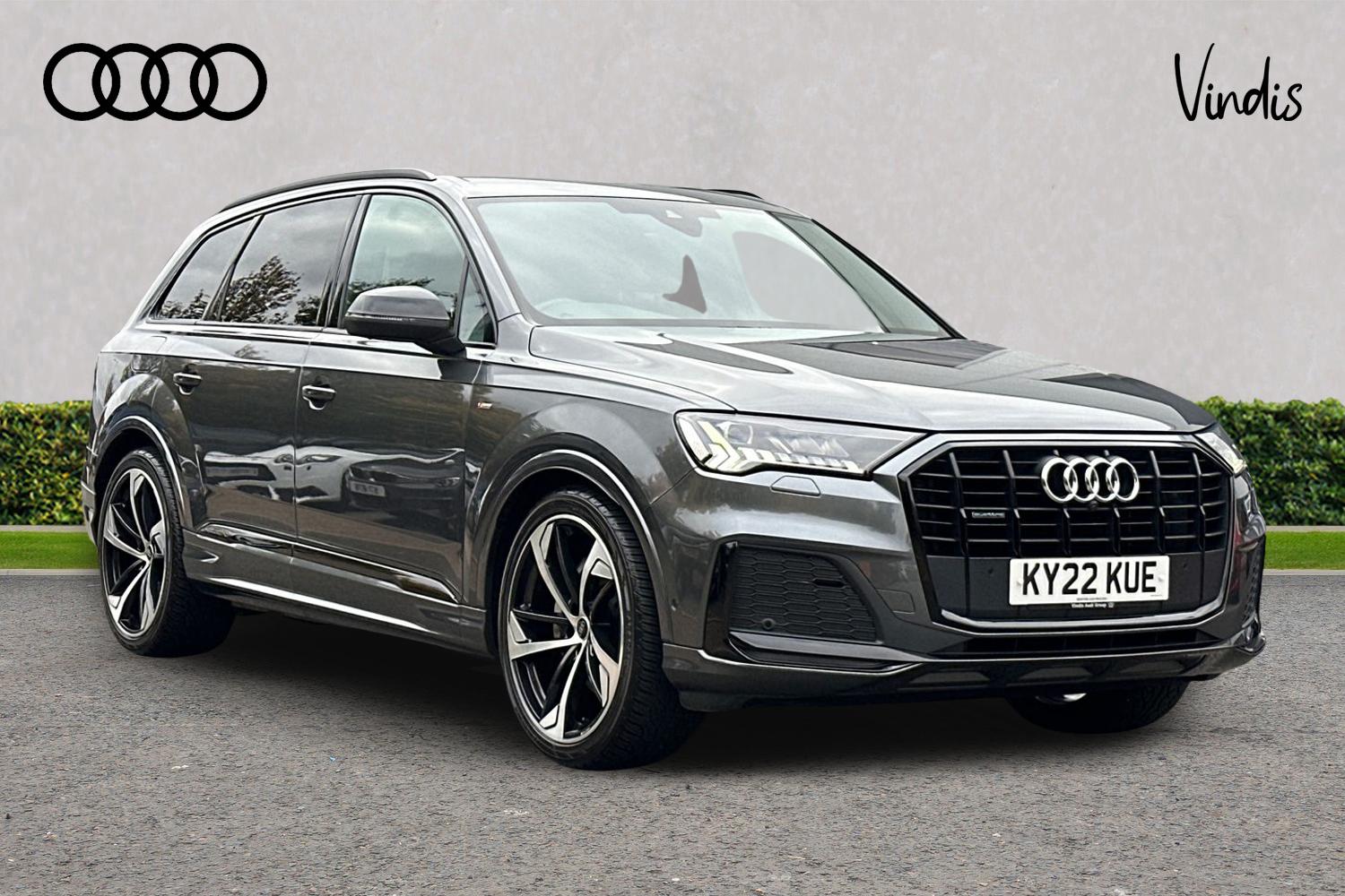 Main listing image - Audi Q7