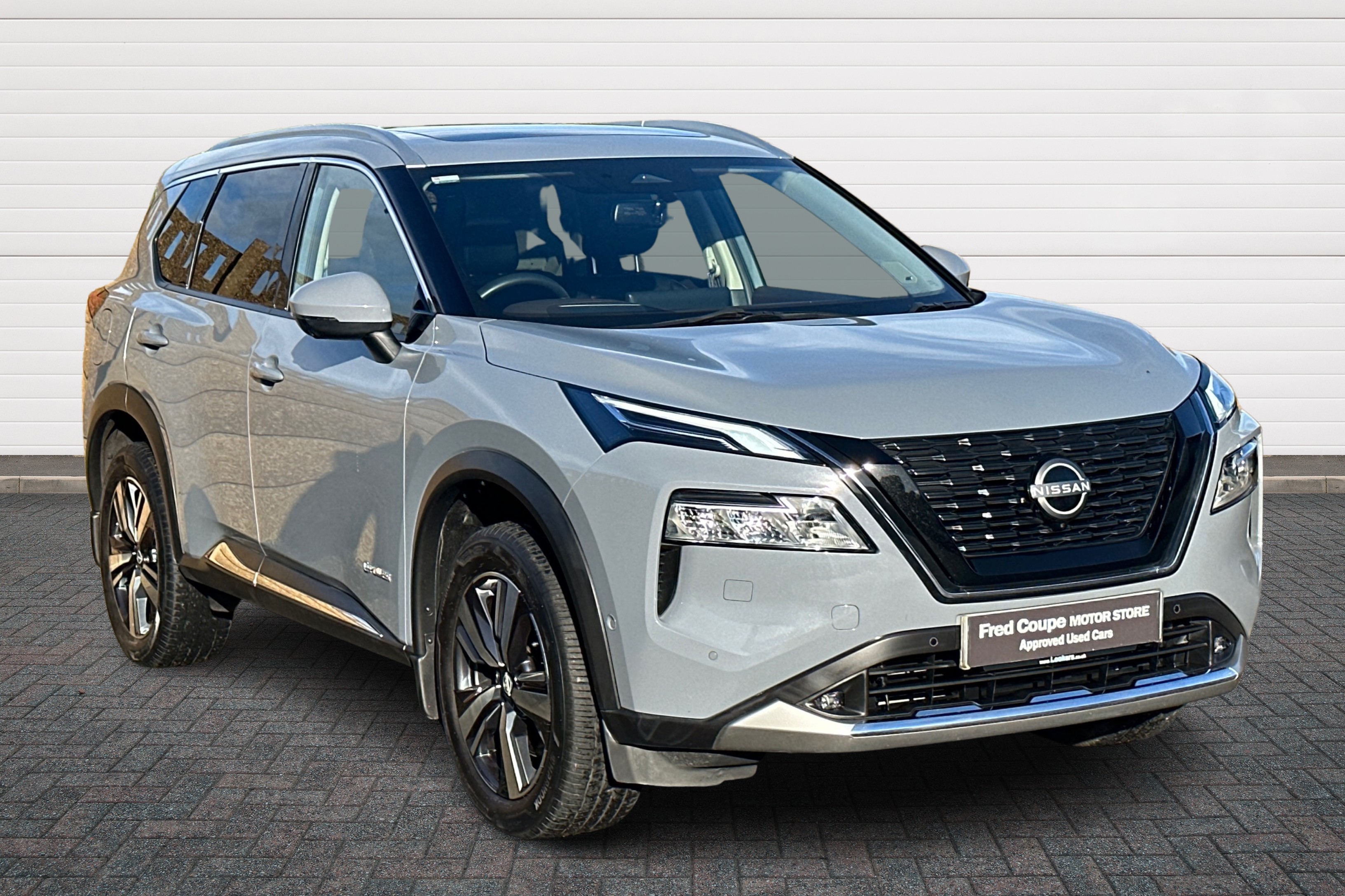 Main listing image - Nissan X-Trail