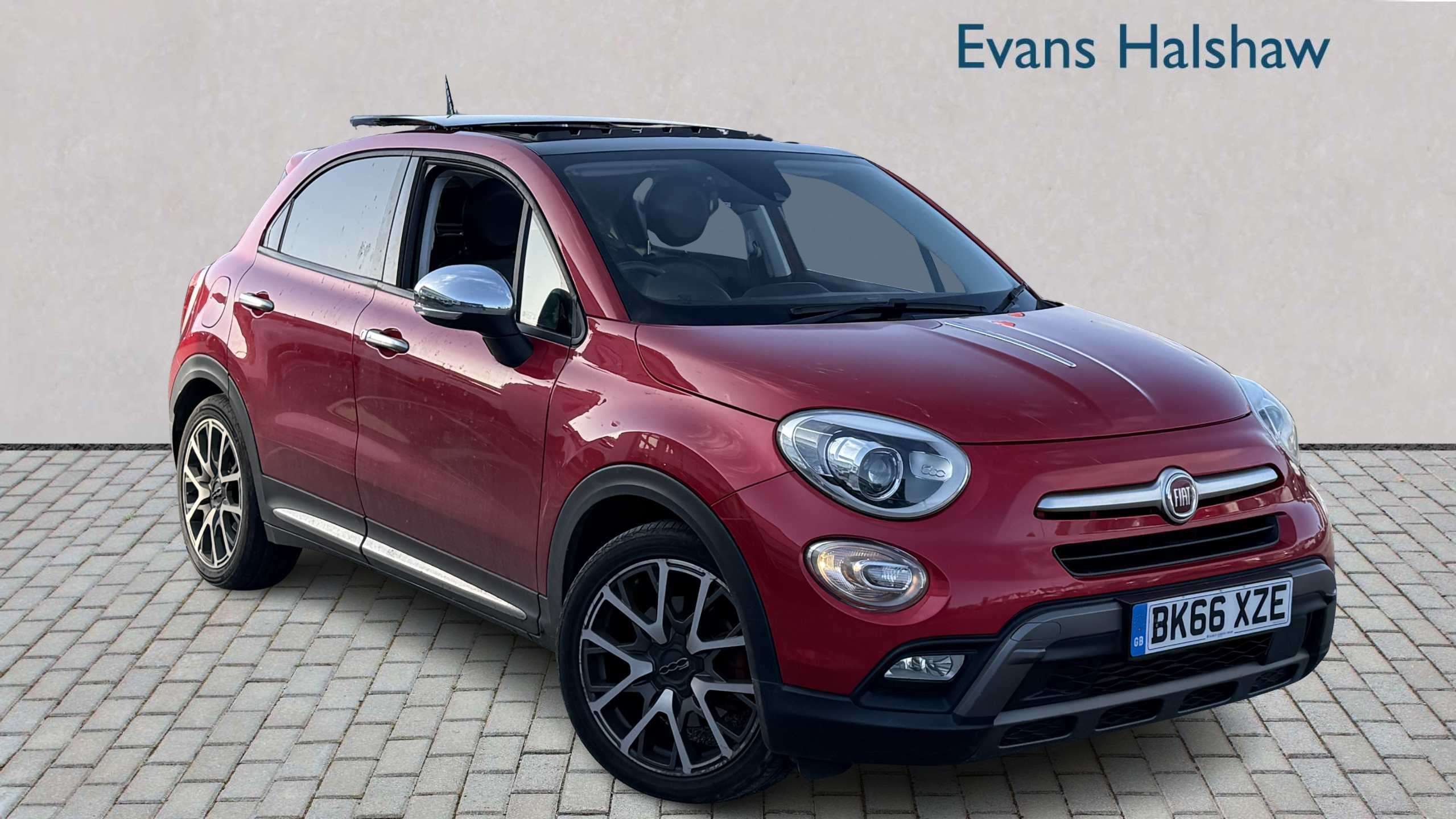 Main listing image - Fiat 500X