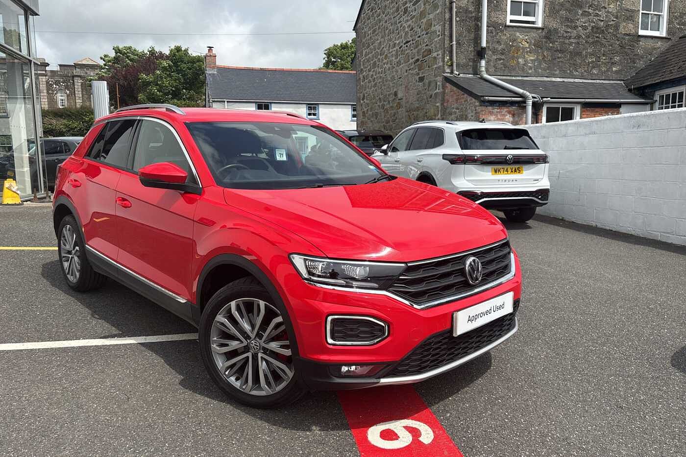 Main listing image - Volkswagen T-Roc