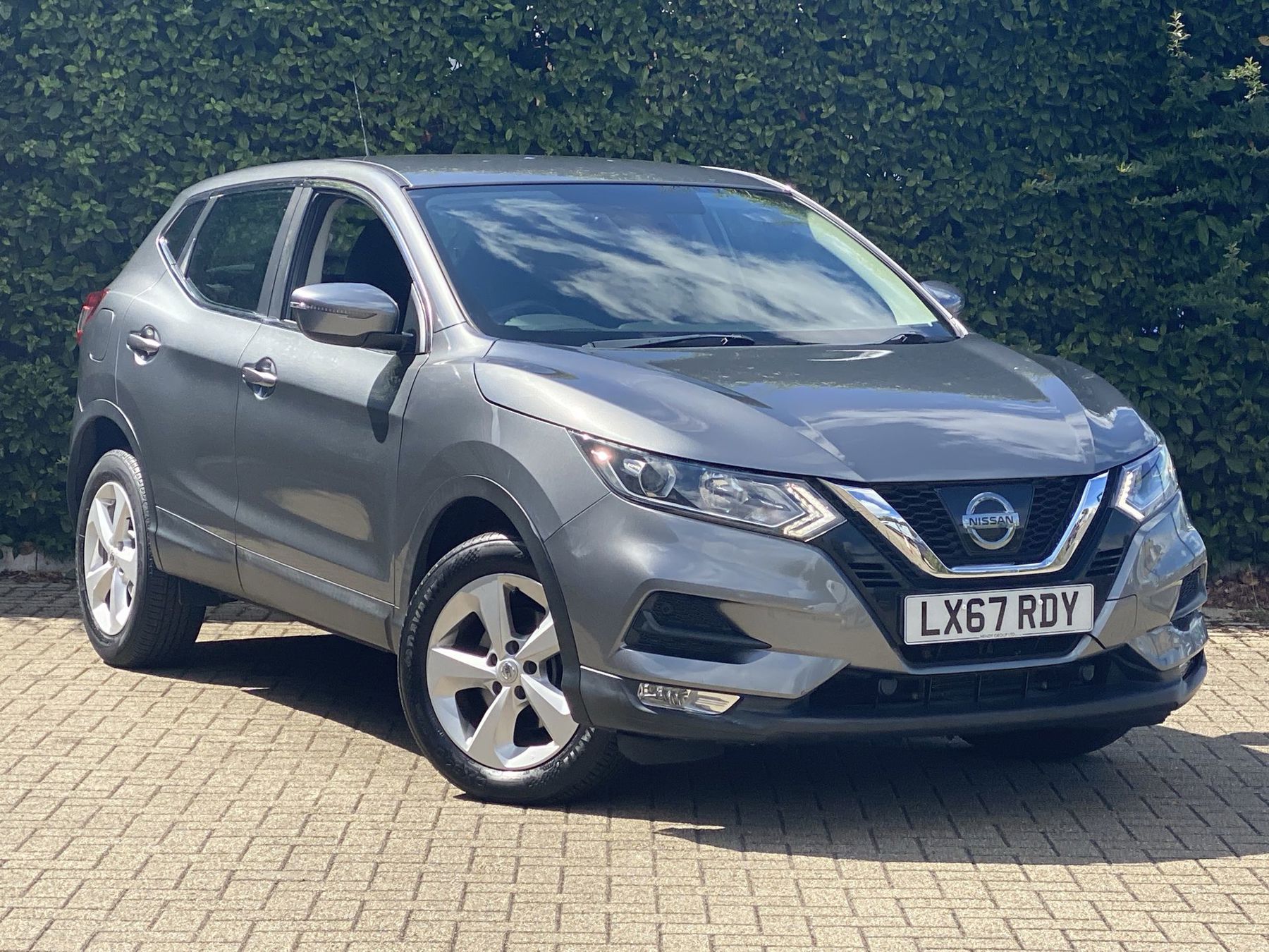Main listing image - Nissan Qashqai