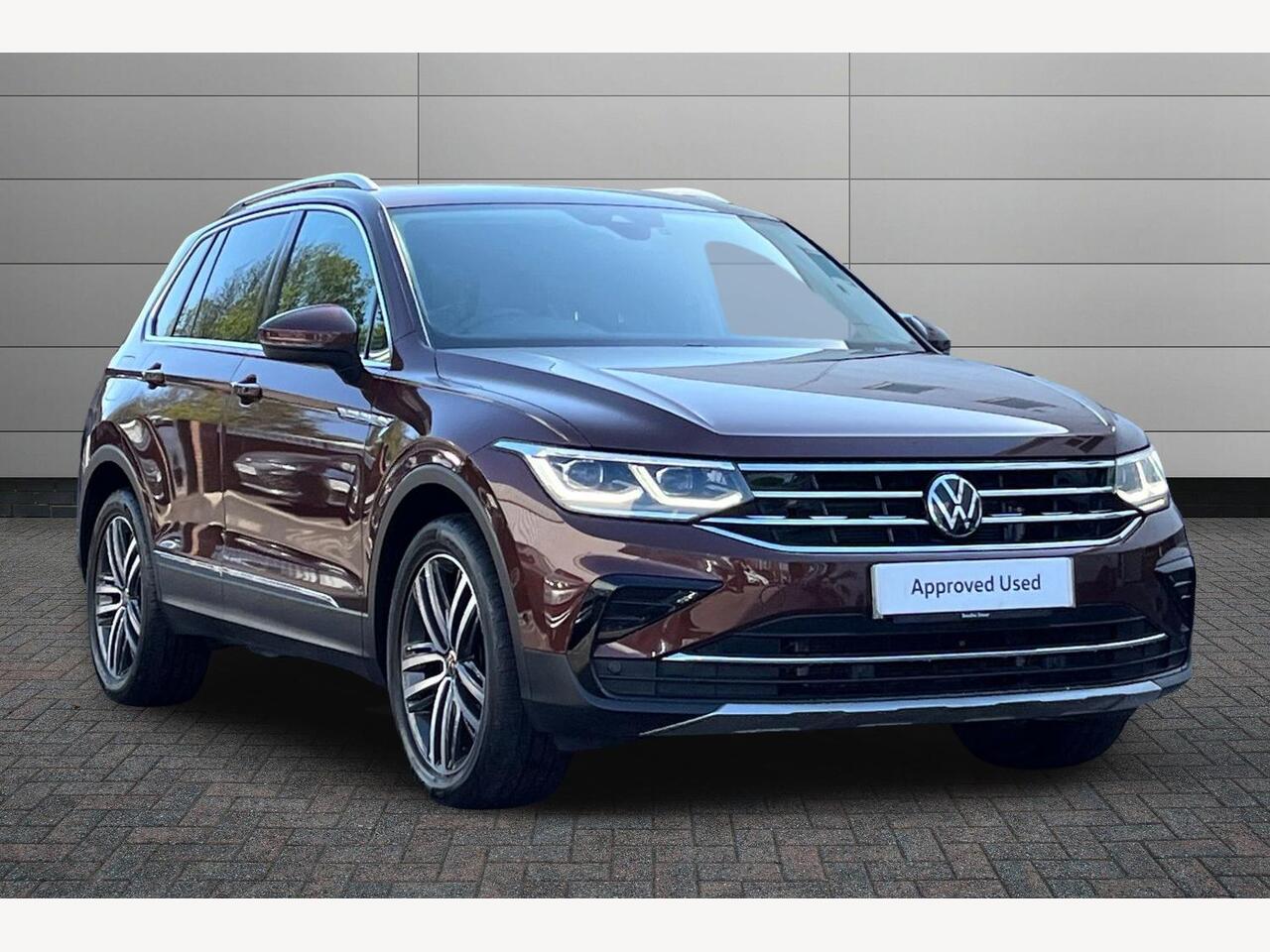 Main listing image - Volkswagen Tiguan