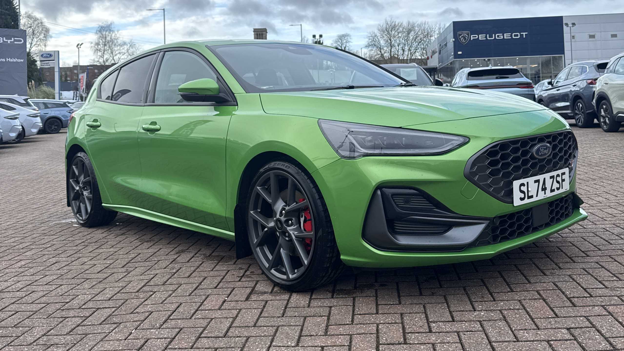 Main listing image - Ford Focus ST