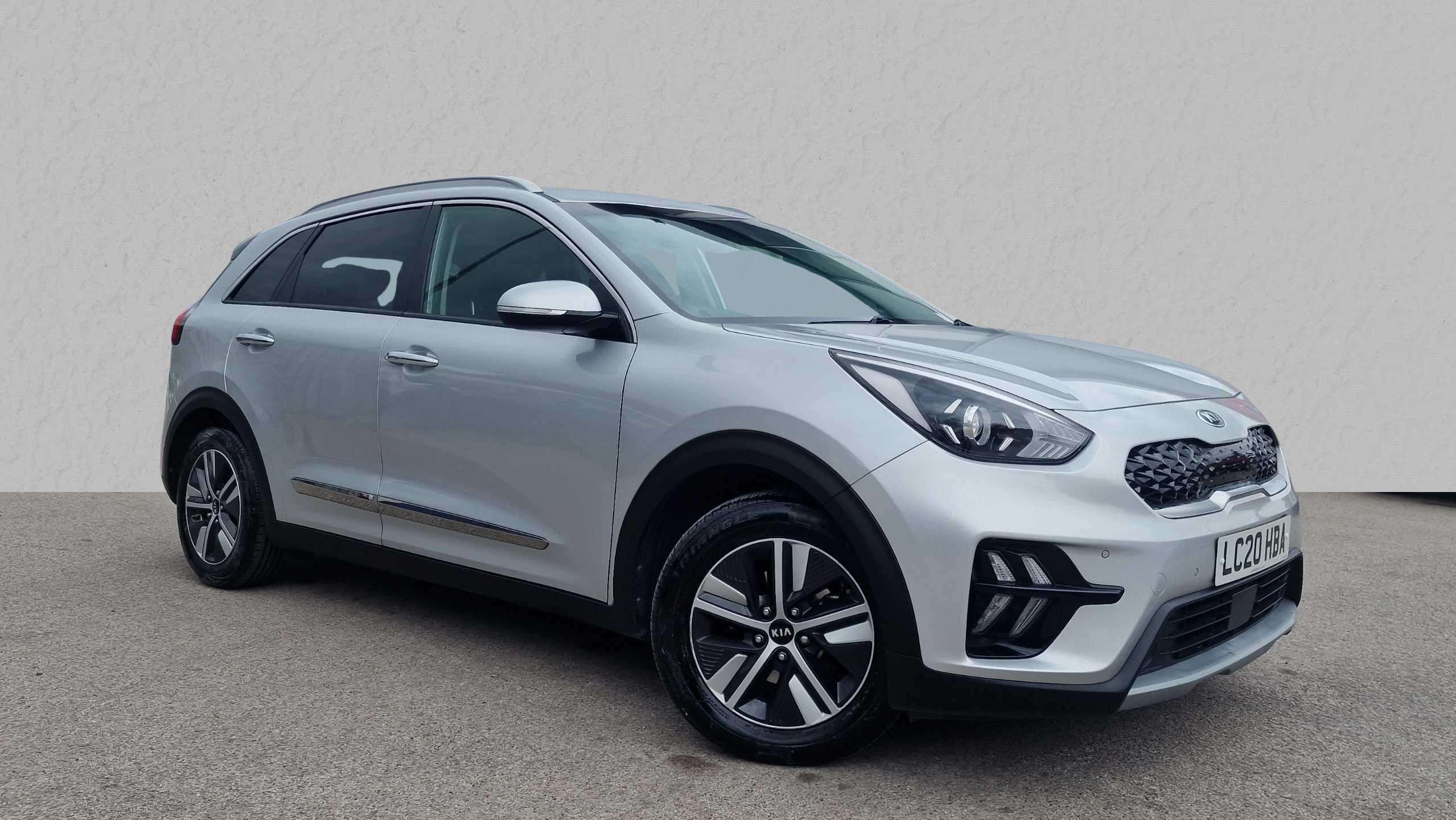 Main listing image - Kia Niro