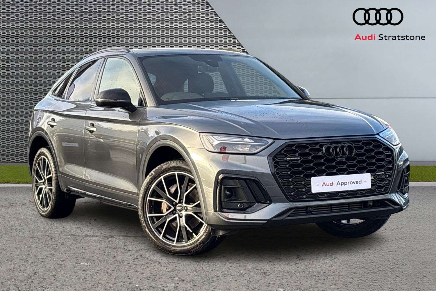Main listing image - Audi Q5 Sportback