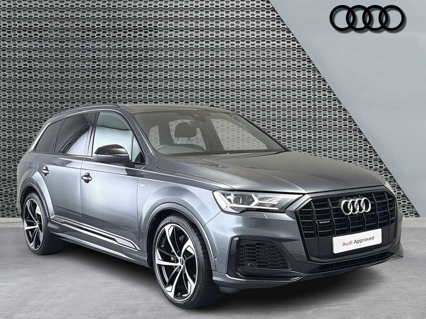 Main listing image - Audi Q7