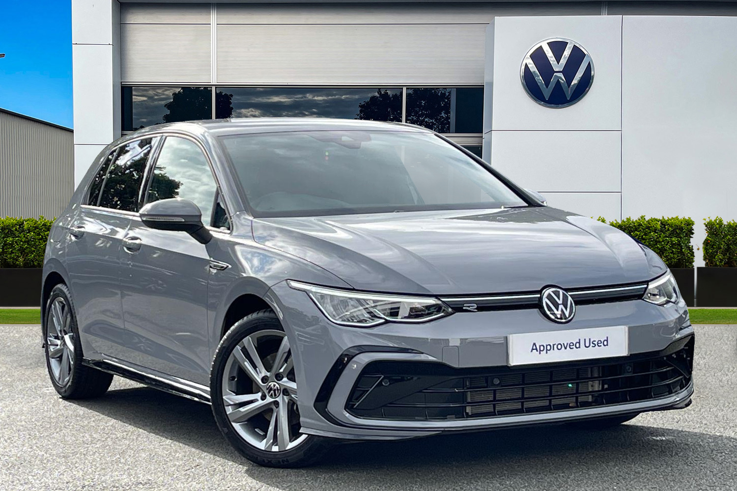 Main listing image - Volkswagen Golf