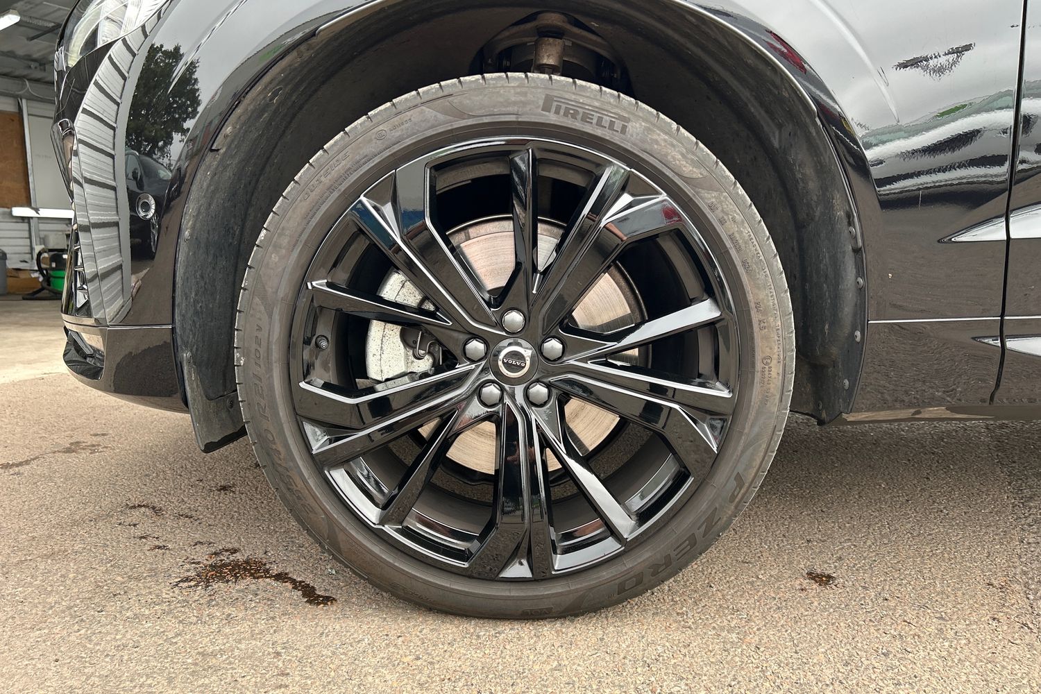 Main listing image - Volvo XC60