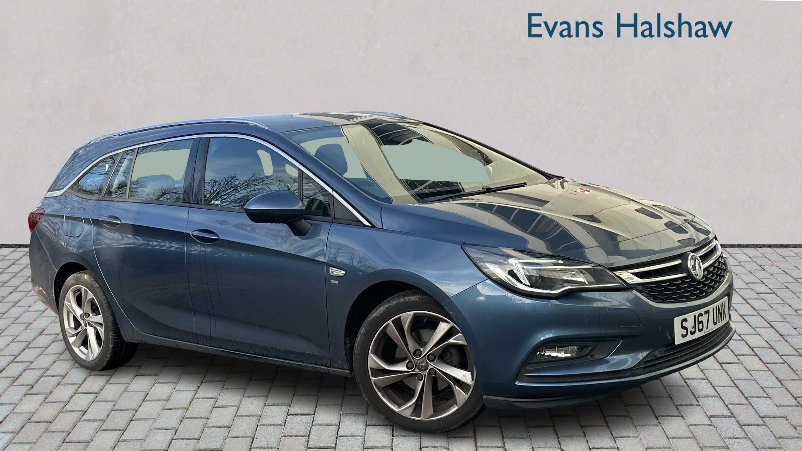 Main listing image - Vauxhall Astra Sports Tourer