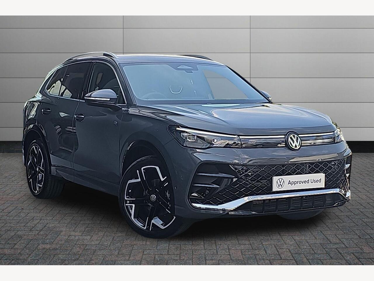 Main listing image - Volkswagen Tiguan