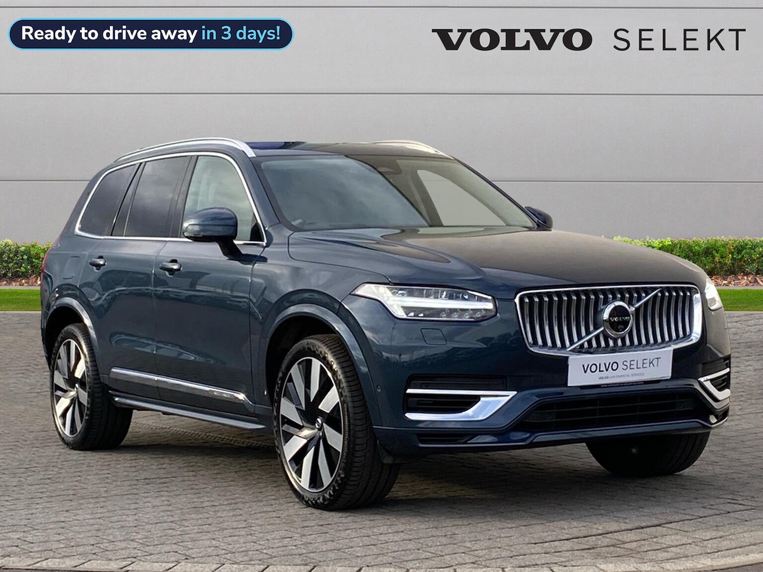 Main listing image - Volvo XC90