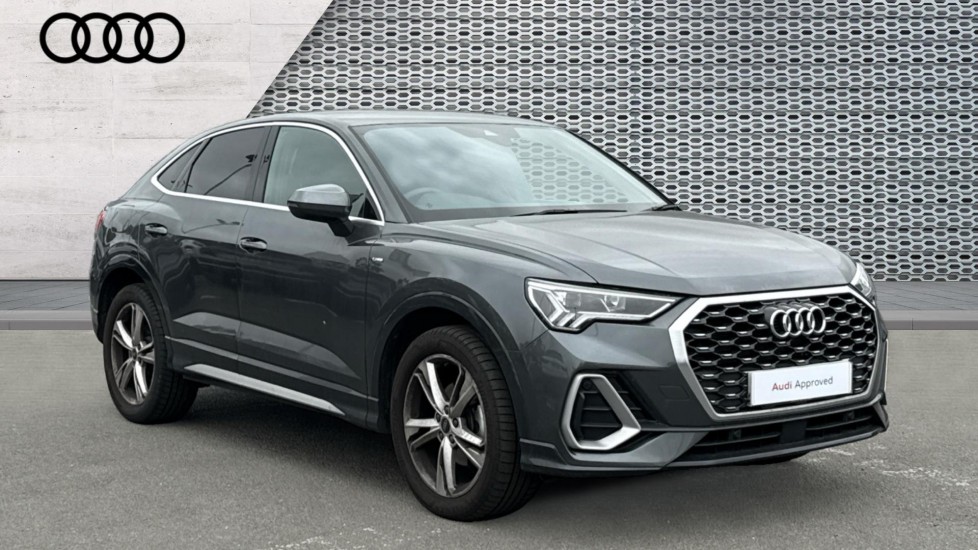 Main listing image - Audi Q3