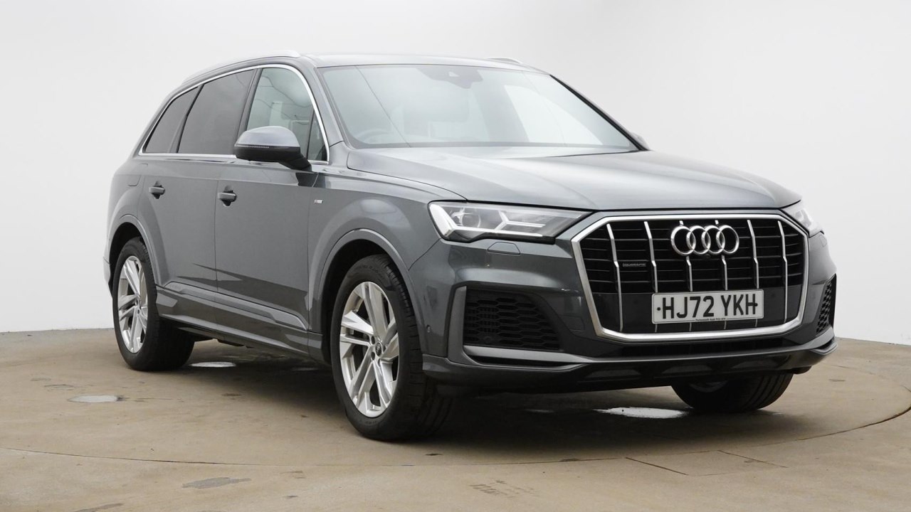 Main listing image - Audi Q7