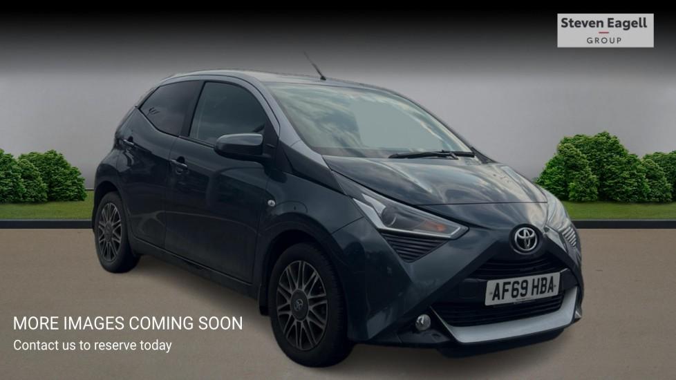 Main listing image - Toyota Aygo