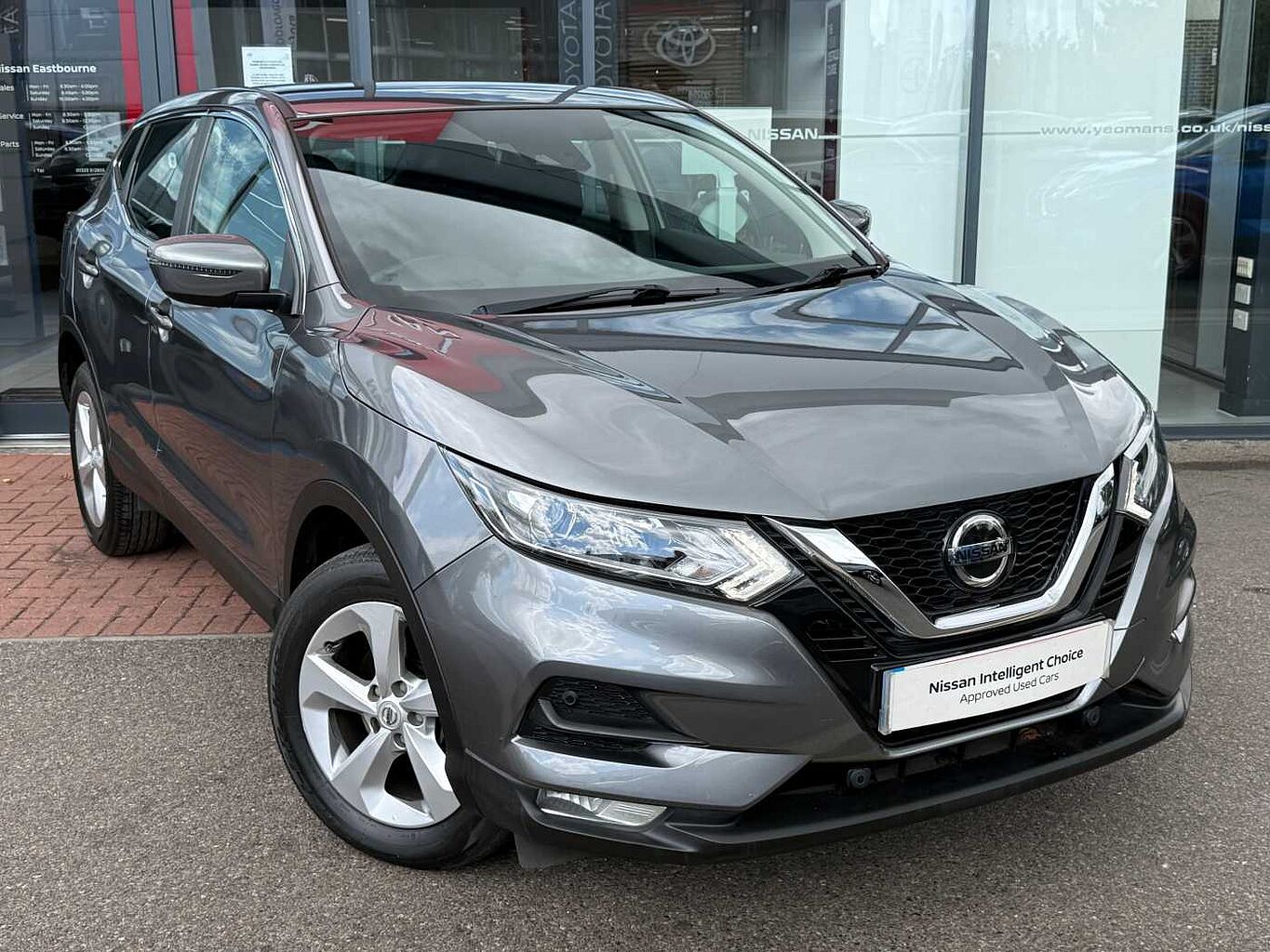 Main listing image - Nissan Qashqai