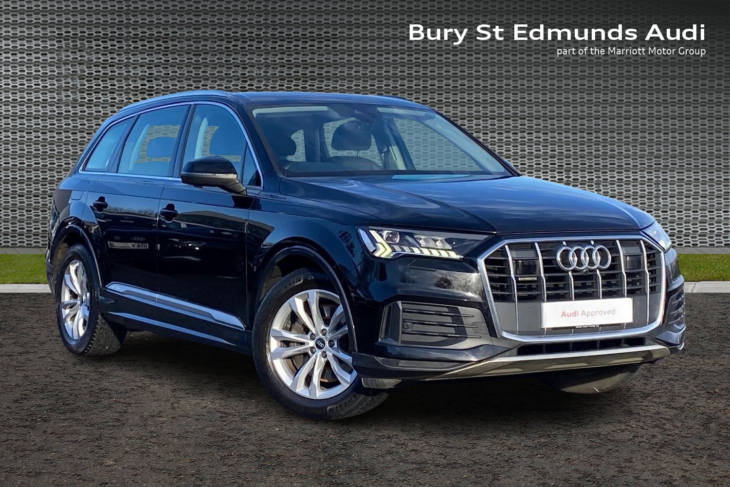 Main listing image - Audi Q7