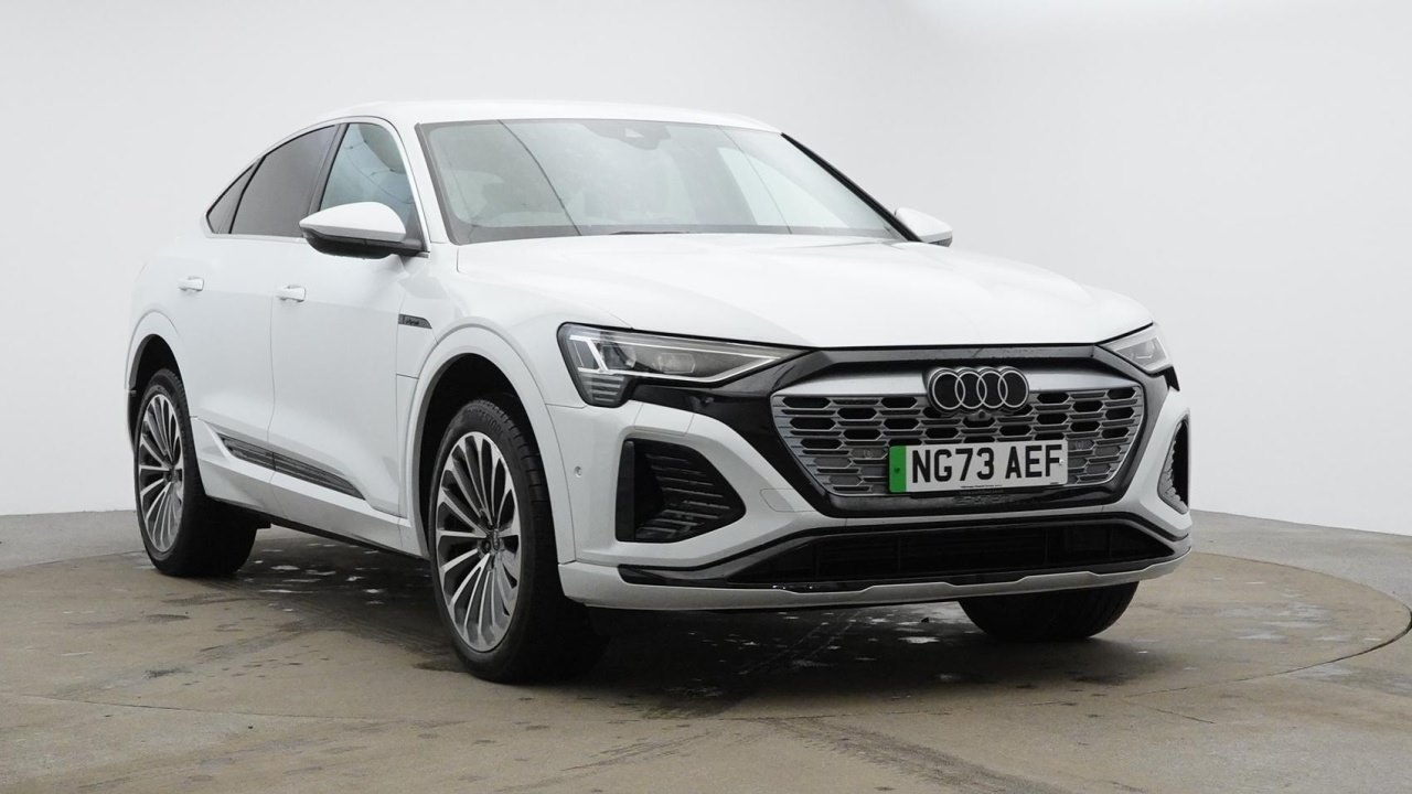 Main listing image - Audi Q8 e-tron