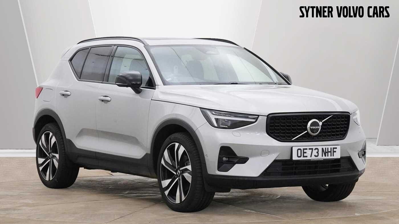 Main listing image - Volvo XC40