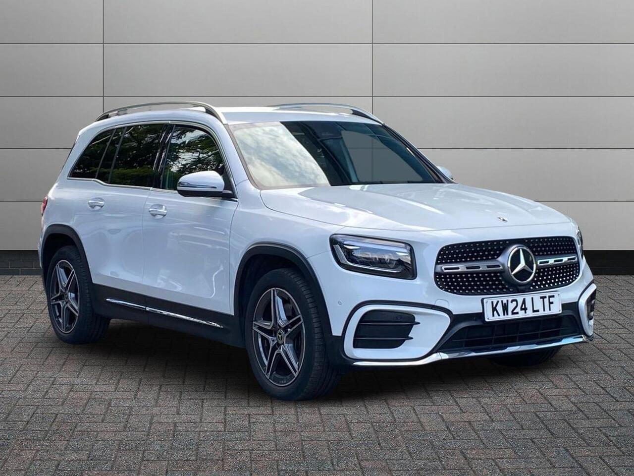 Main listing image - Mercedes-Benz GLB