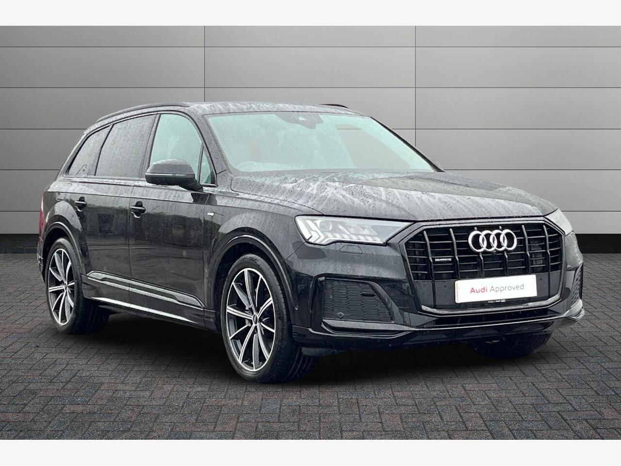 Main listing image - Audi Q7