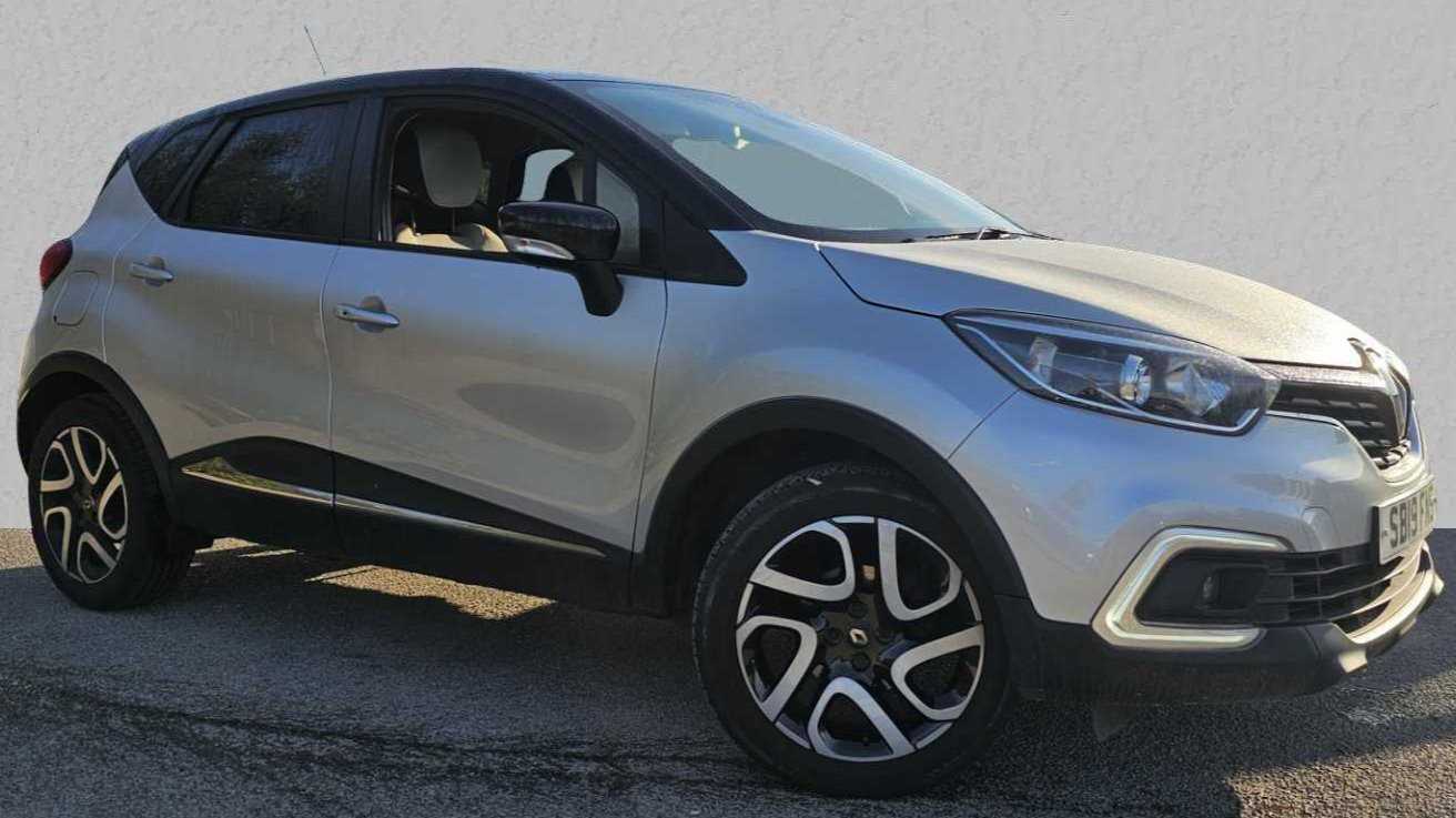 Main listing image - Renault Captur