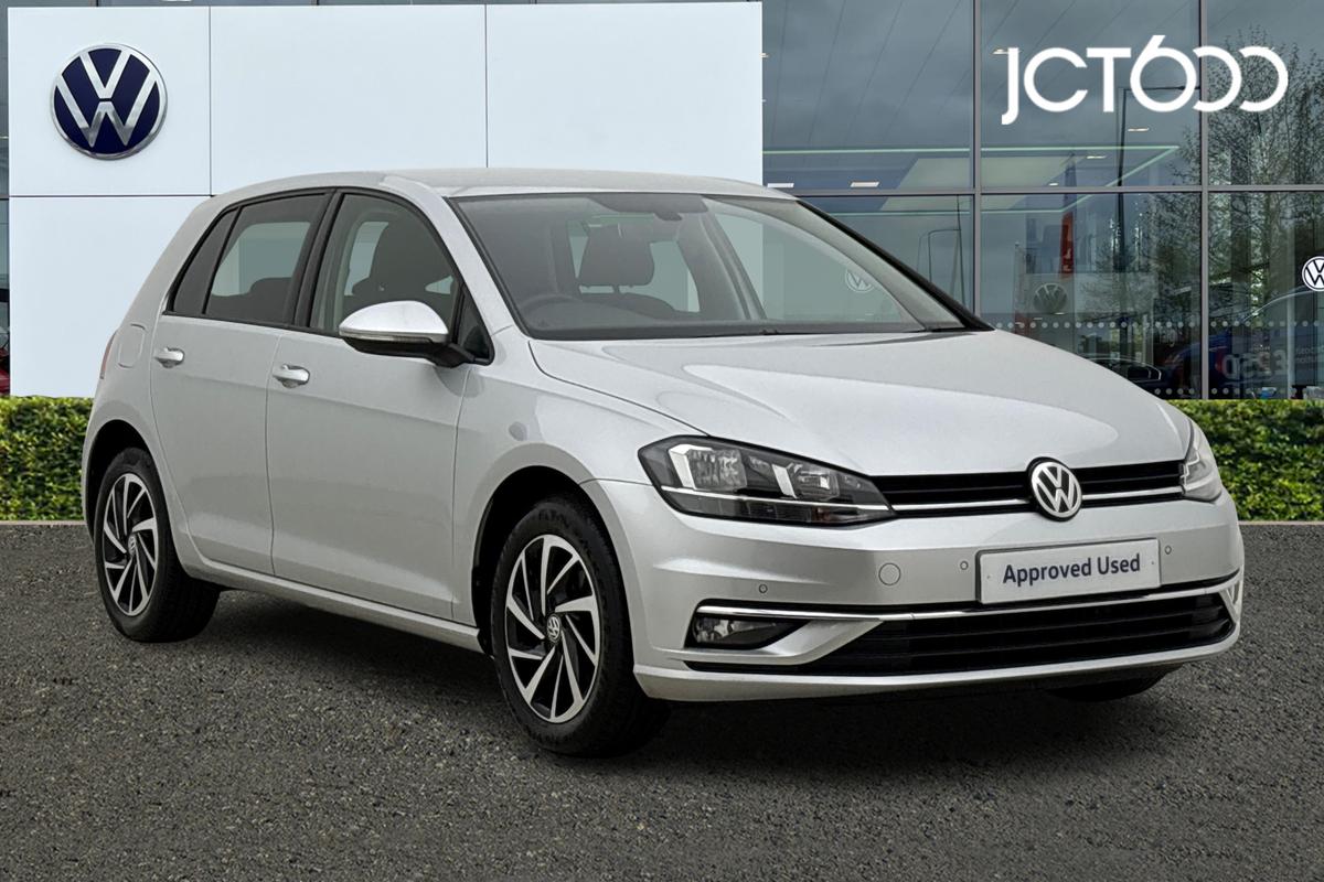 Main listing image - Volkswagen Golf