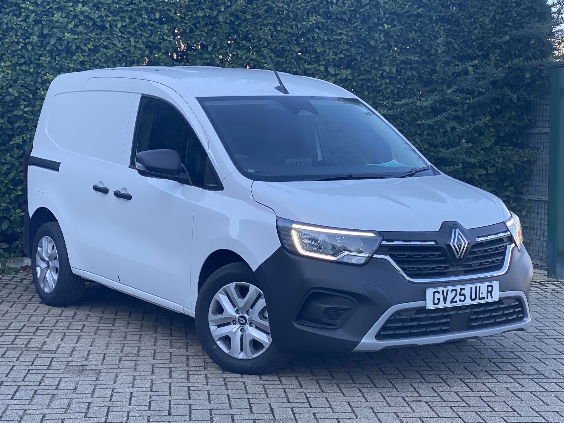 Main listing image - Renault Kangoo