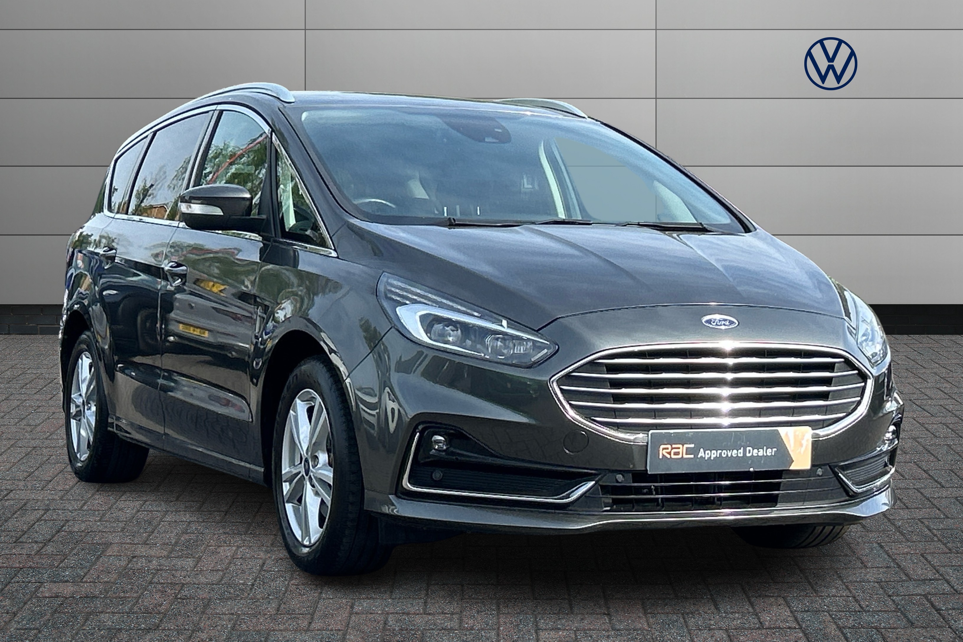 Main listing image - Ford S-MAX