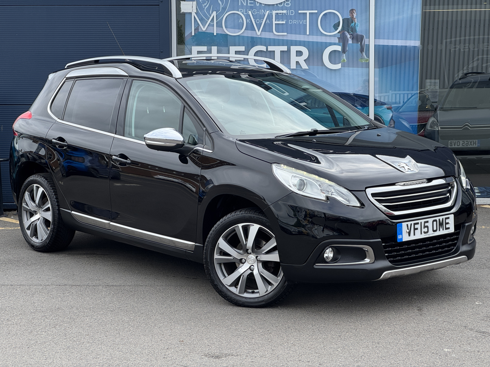 Main listing image - Peugeot 2008