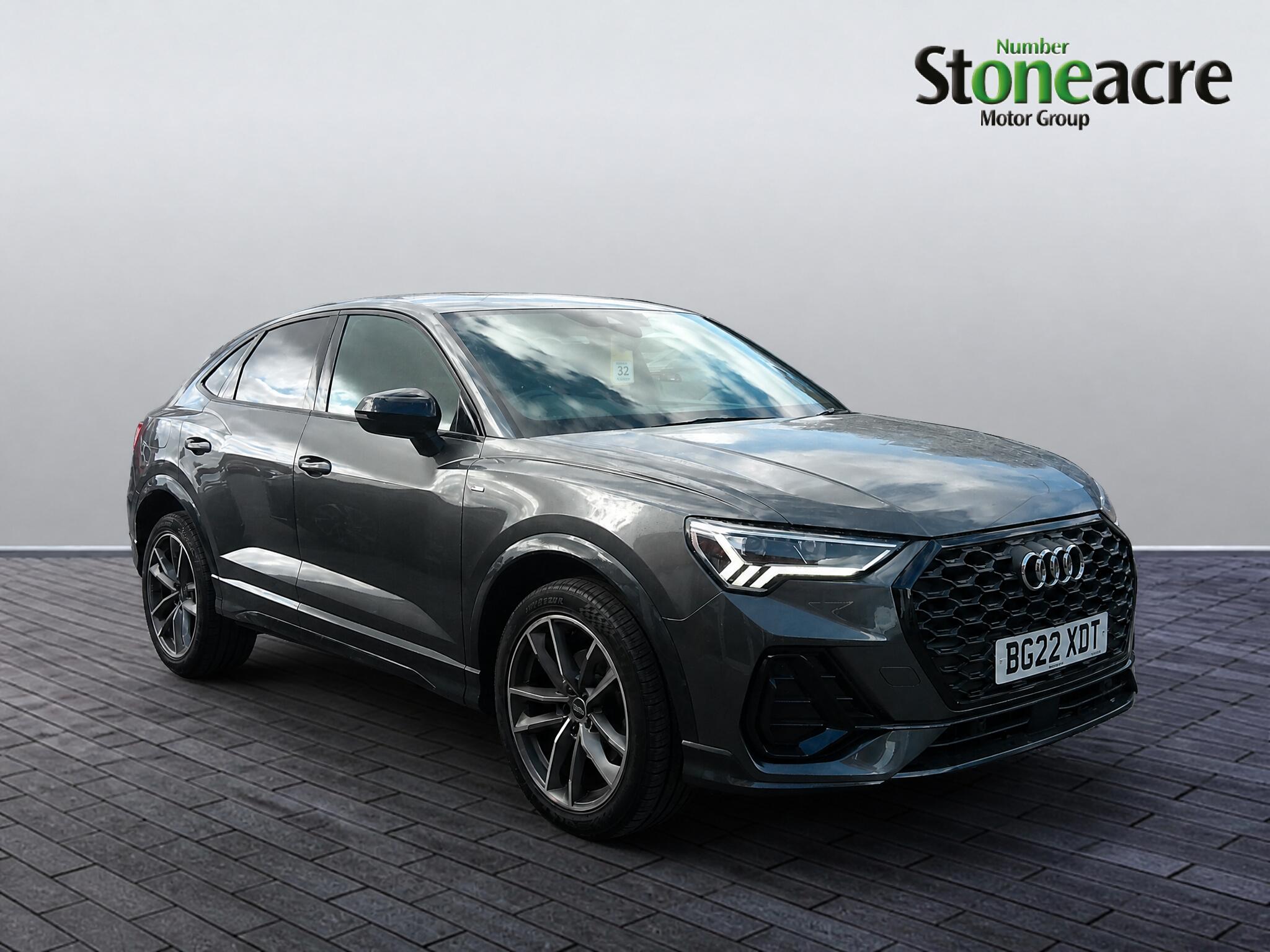 Main listing image - Audi Q3