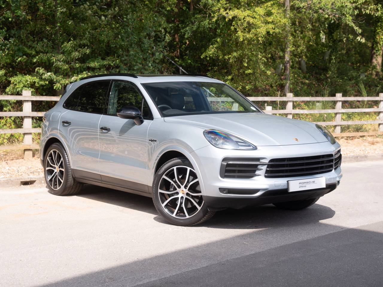 Main listing image - Porsche Cayenne