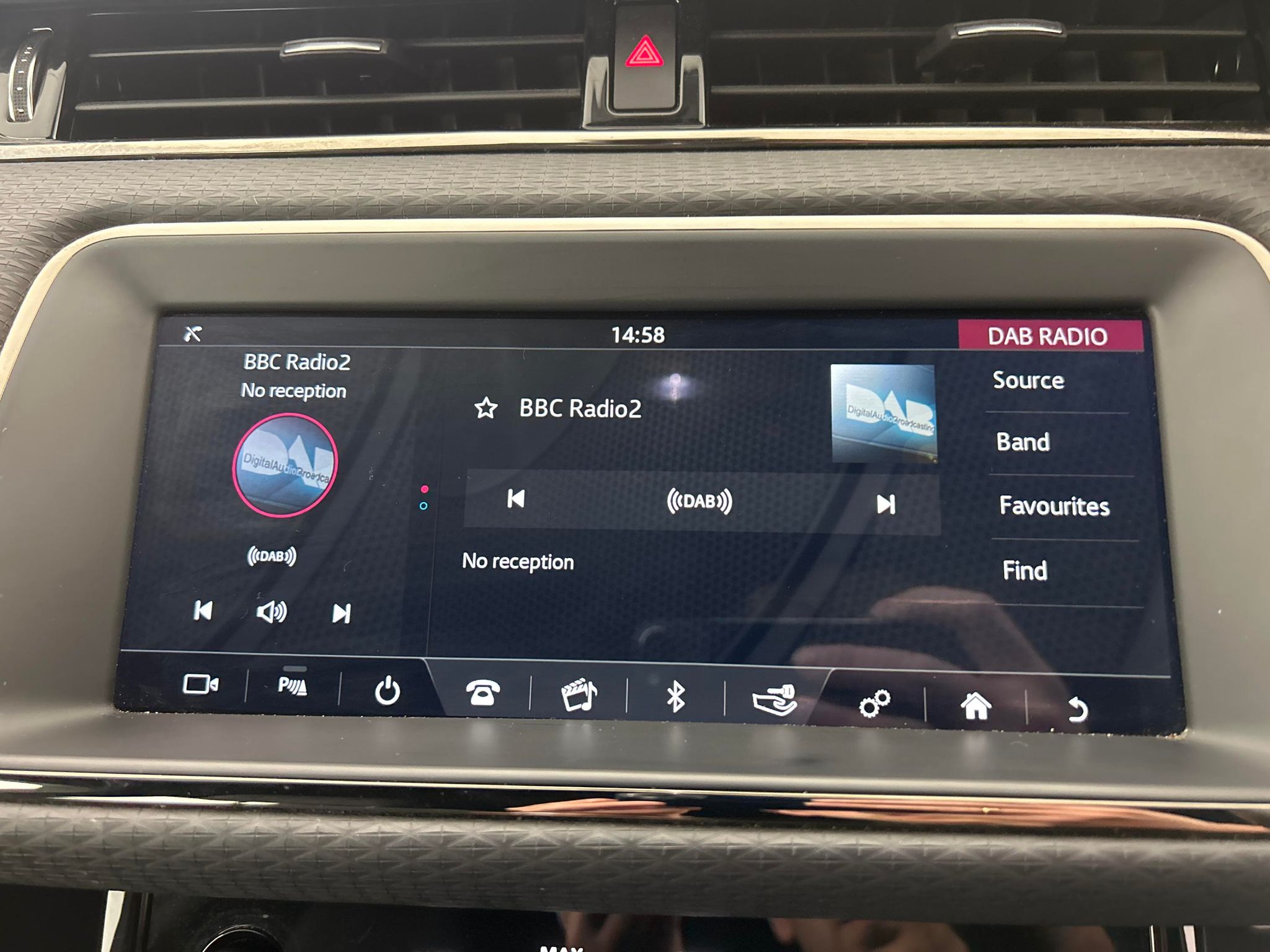 Main listing image - Land Rover Range Rover Evoque