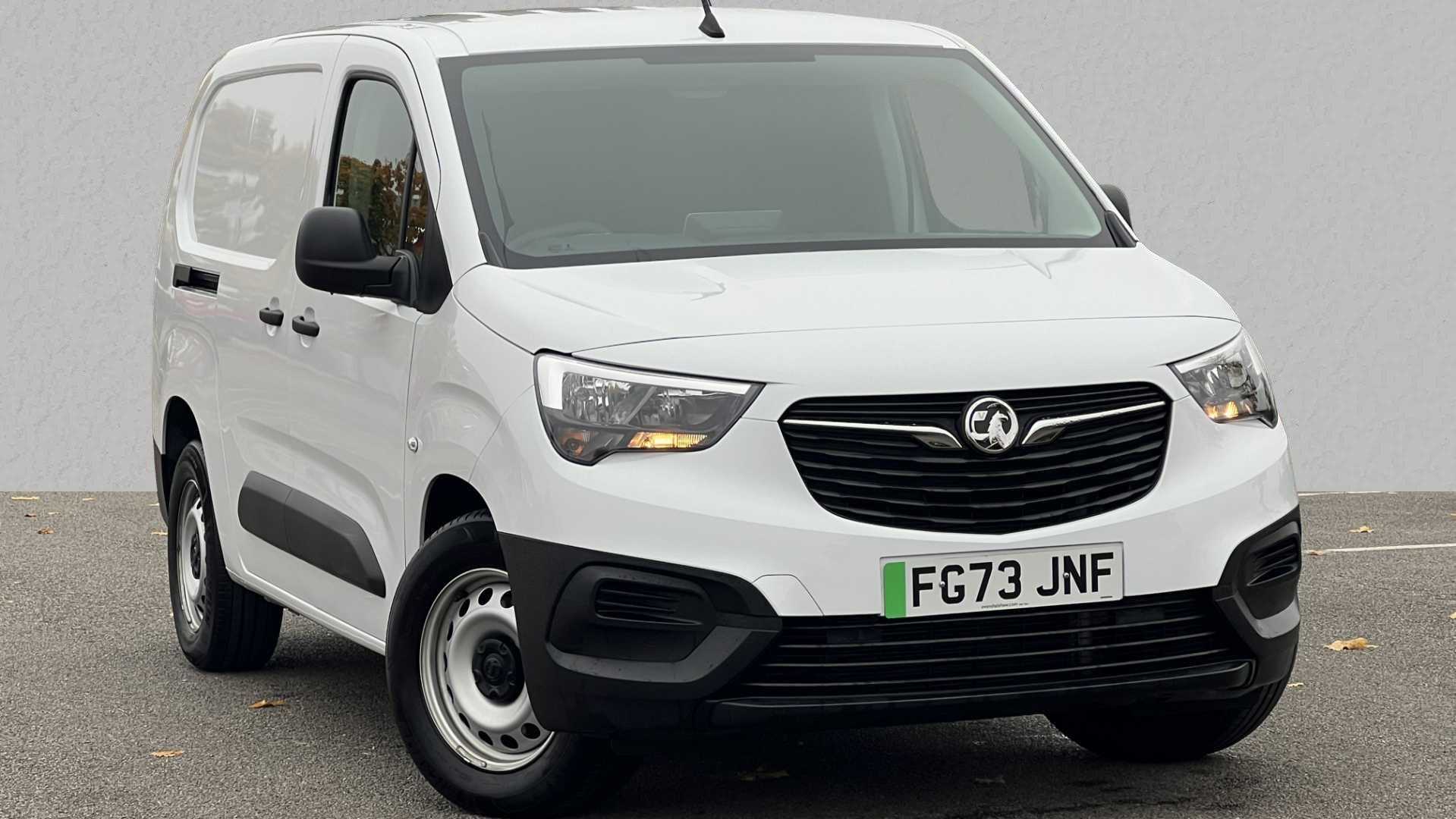 Main listing image - Vauxhall Combo Cargo-e