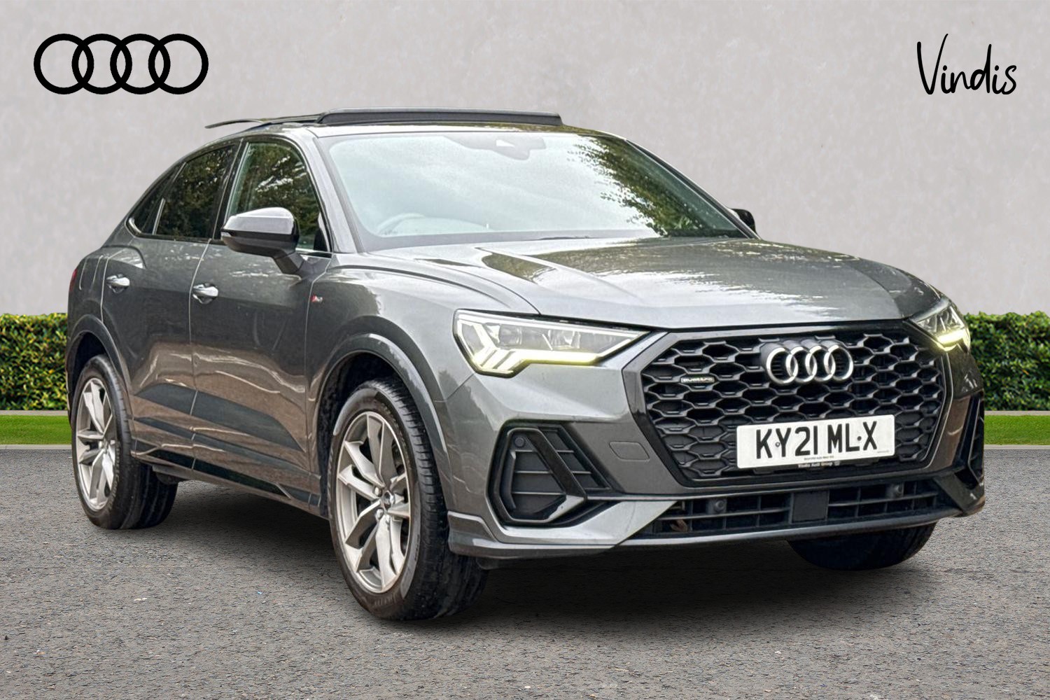 Main listing image - Audi Q3