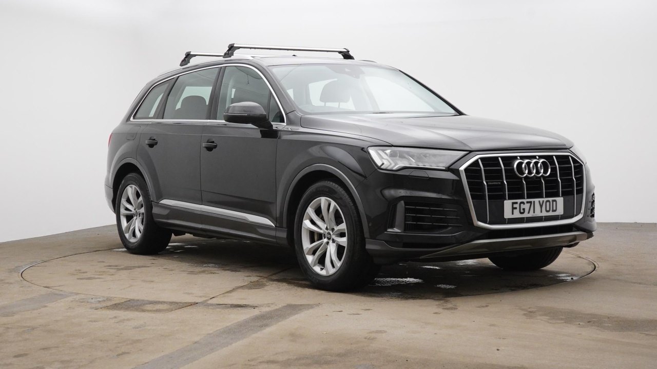 Main listing image - Audi Q7