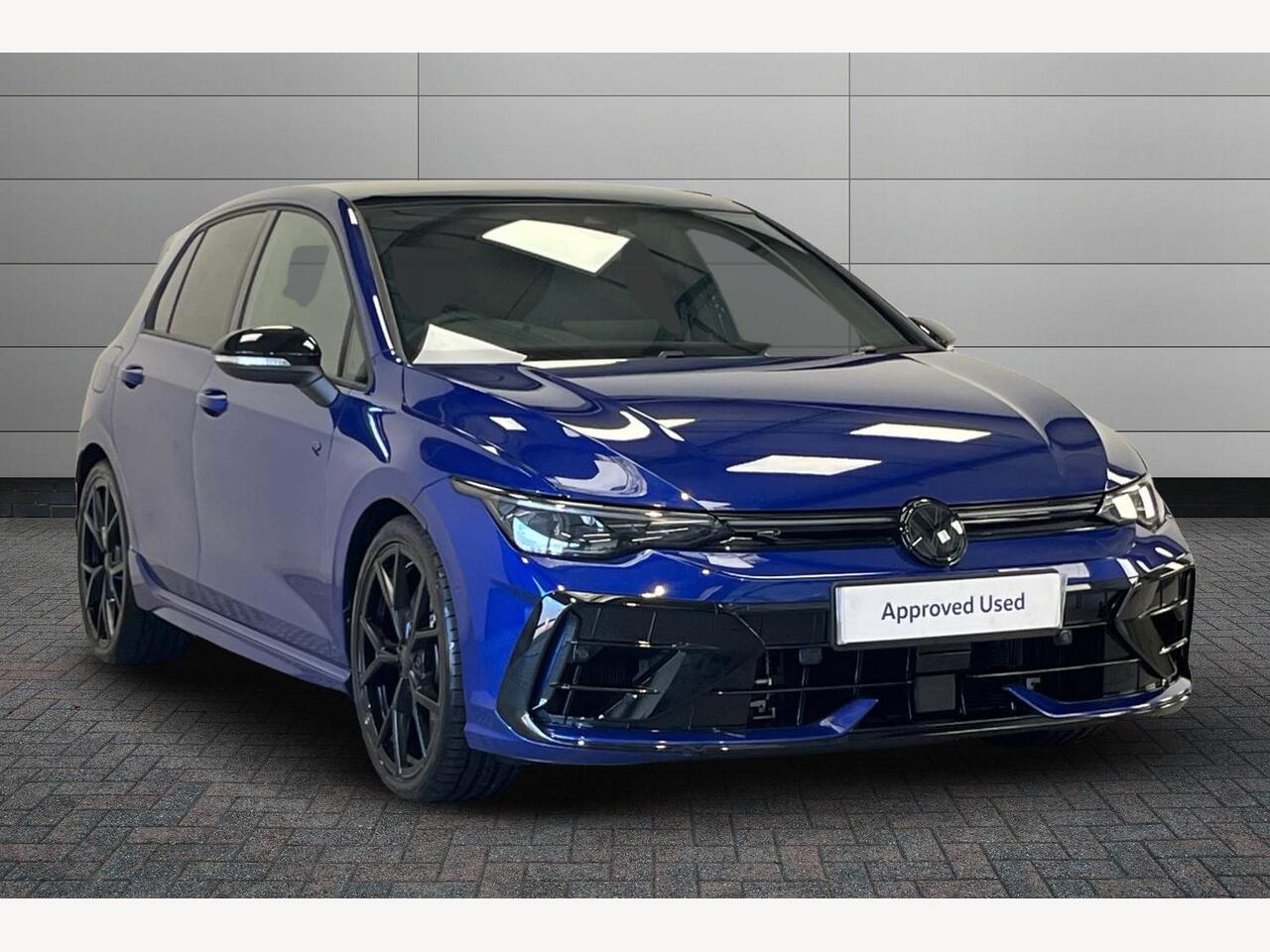 Main listing image - Volkswagen Golf R