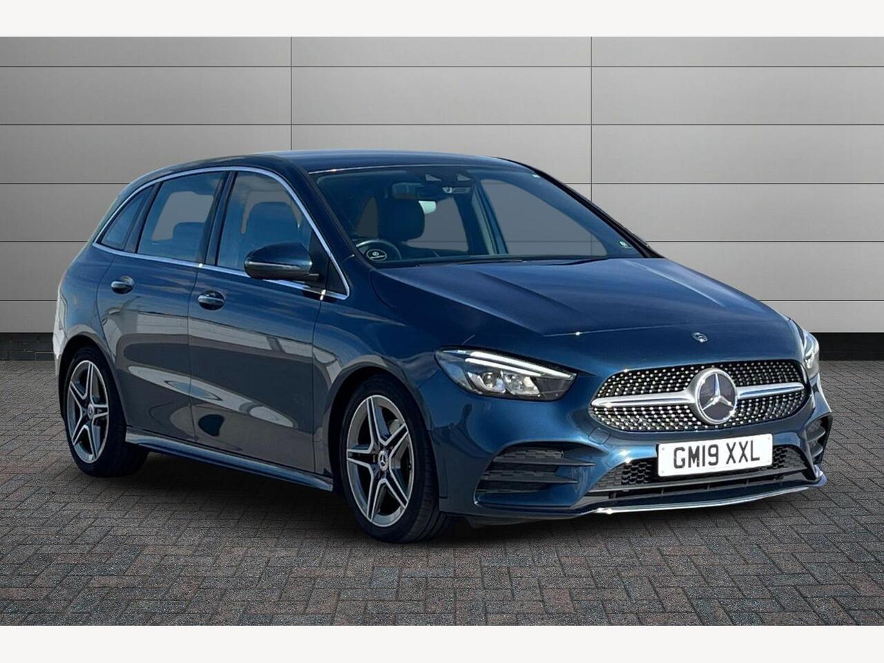 Main listing image - Mercedes-Benz B-Class