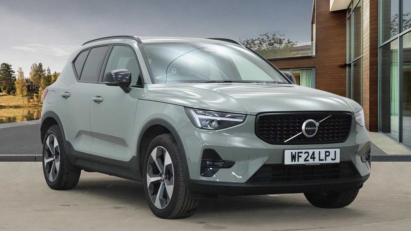 Main listing image - Volvo XC40