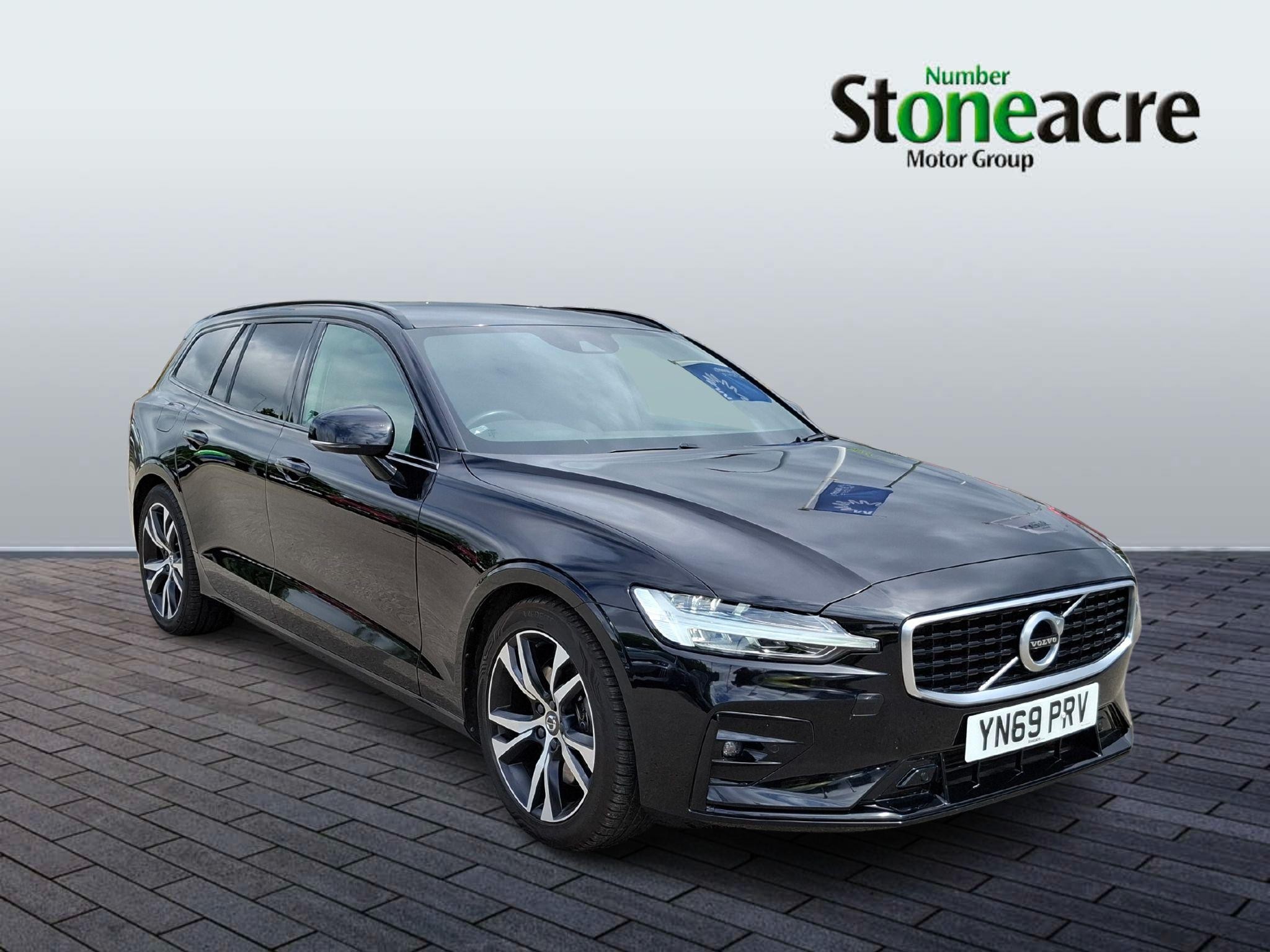 Main listing image - Volvo V60