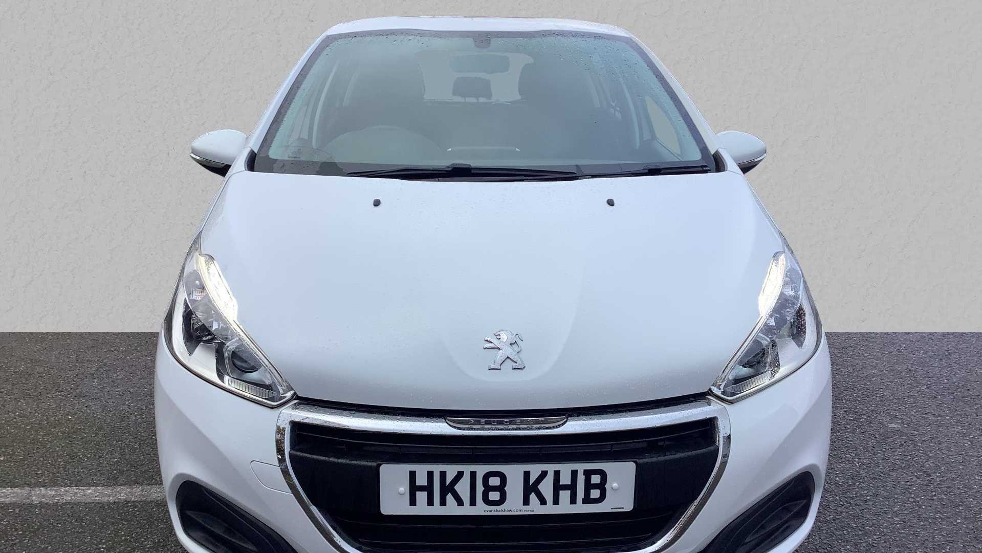 Main listing image - Peugeot 208