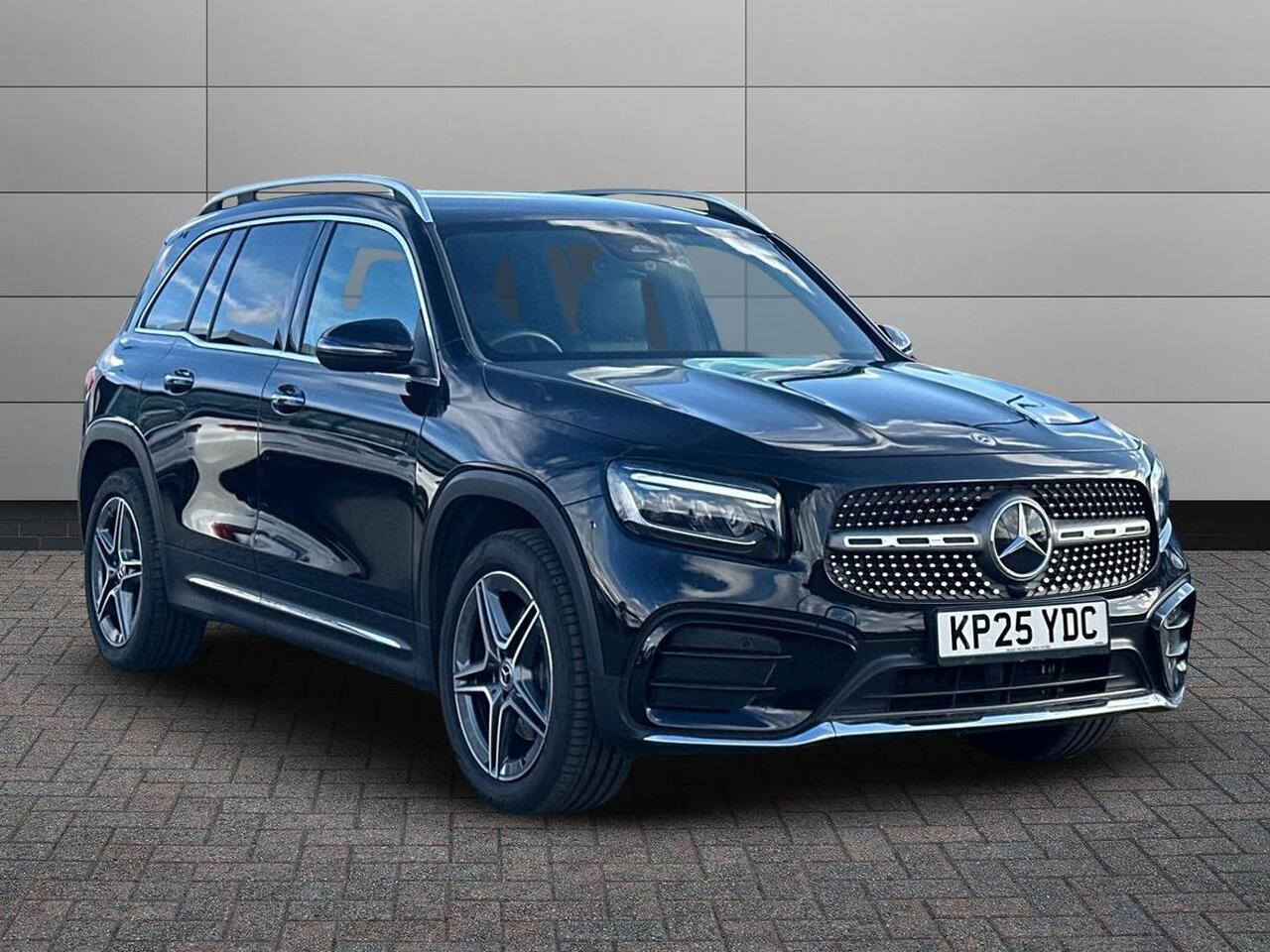 Main listing image - Mercedes-Benz GLB