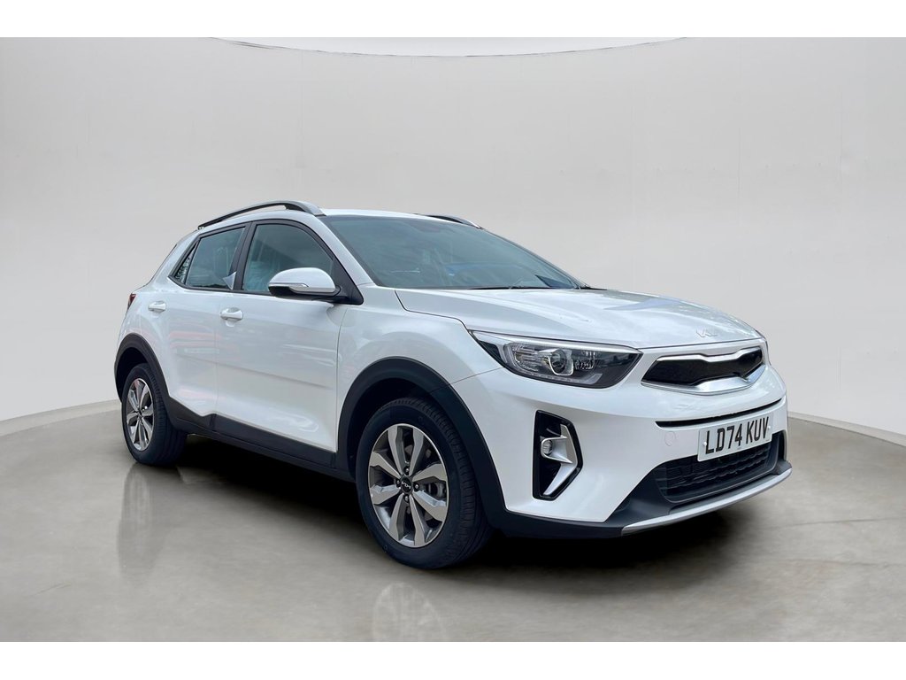 Main listing image - Kia Stonic